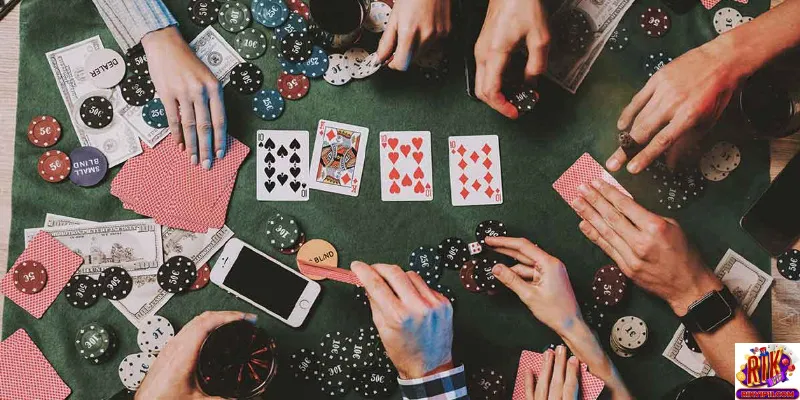 Lợi ích khi tham gia chơi Poker online tiền that tại Rikvip